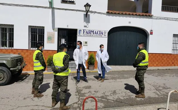 La Brigada Extremadura XI descontamina residencias en Castilblanco y Trujillo