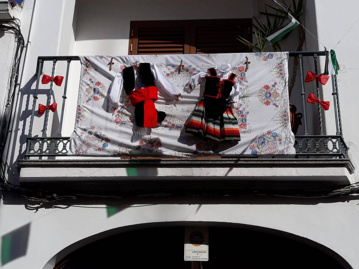 Los villanovenses se vuelcan con las Fiestas de la Santa Cruz