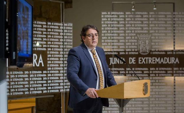 La Junta desmiente a Sanidad y dice que aún no ha pedido que las dos provincias pasen a la fase 1