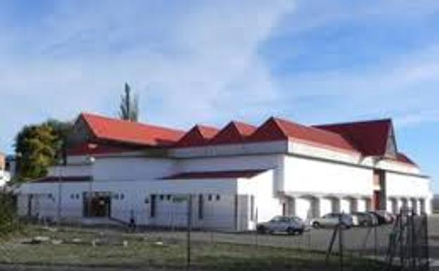 Reabre el polideportivo de Fregenal