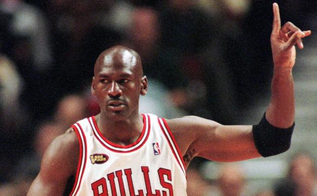 Horace Grant arremete contra Michael Jordan