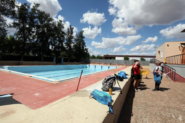 Las piscinas de Mérida abrirán con turnos de acceso y darán preferencia a los empadronados