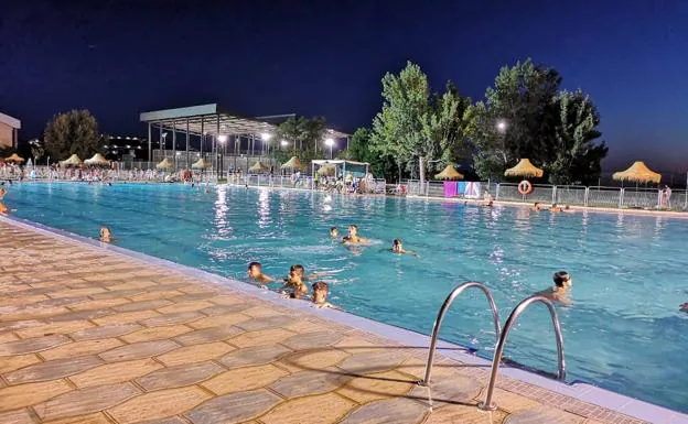 200 poblaciones han decidido ya que no abrirán sus piscinas municipales, afirma la Fempex