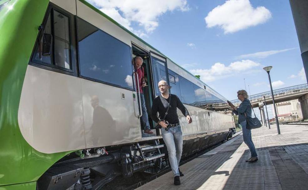 El pequeño tren que eludió el cierre de fronteras