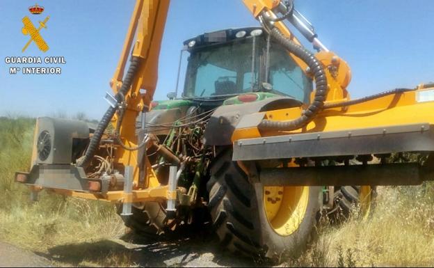 Investigado un tractorista por provocar un incendio forestal en Ribera del Fresno