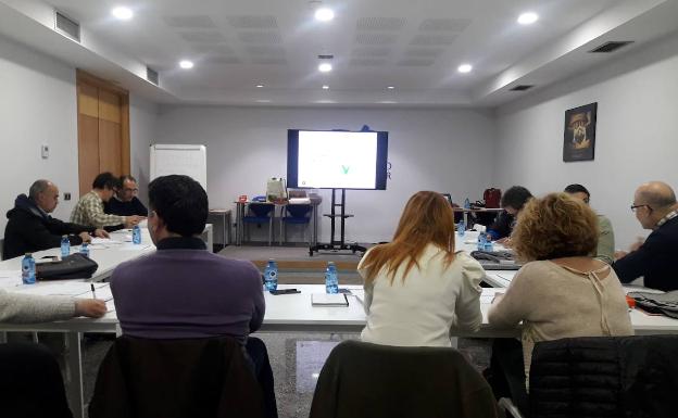 100 horas de formación para reinventarse como empresario