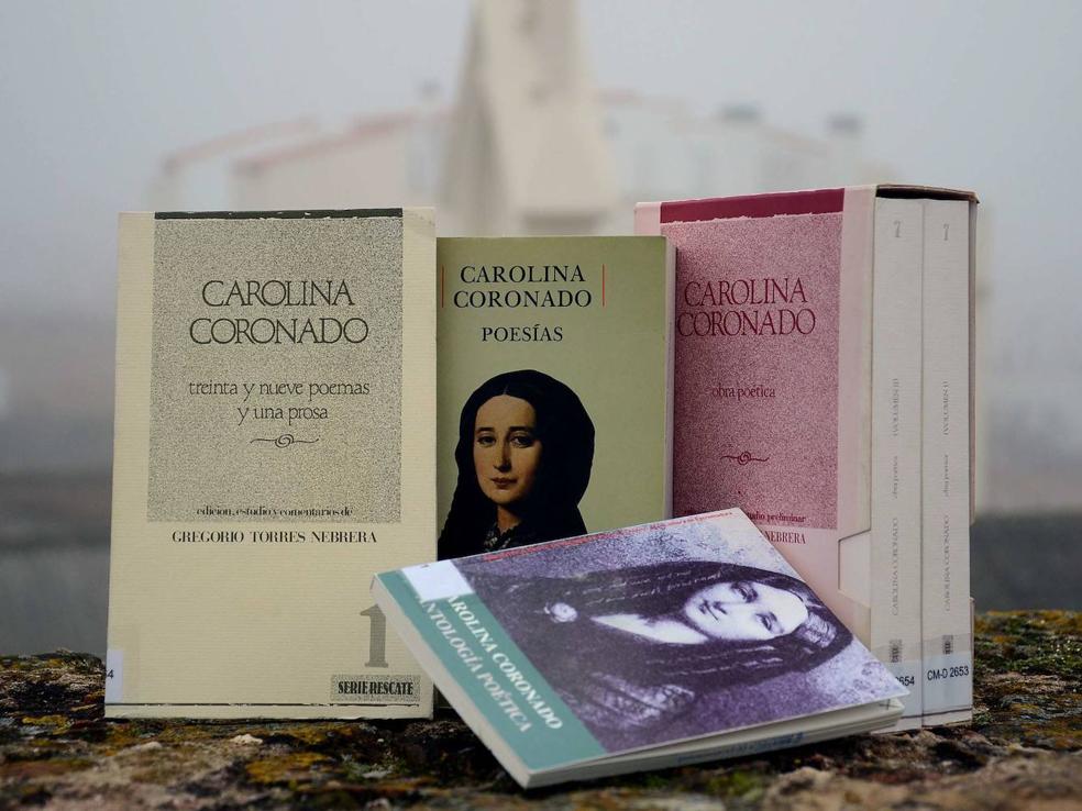 La poesía, don y refugio de Carolina