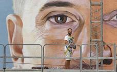 El mayor mural de Extremadura ya está casi listo