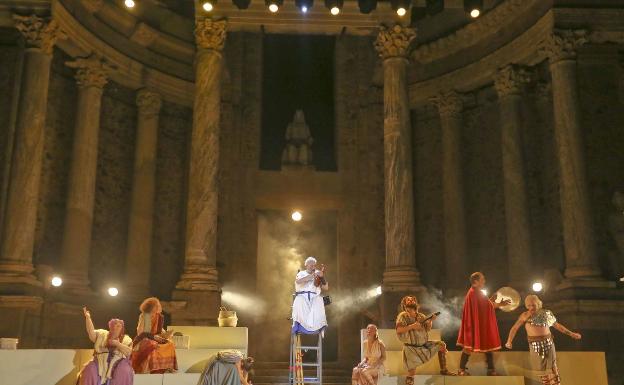 Dos empresas de las cuatro que se presentaron siguen adelante para gestionar el Festival de Mérida