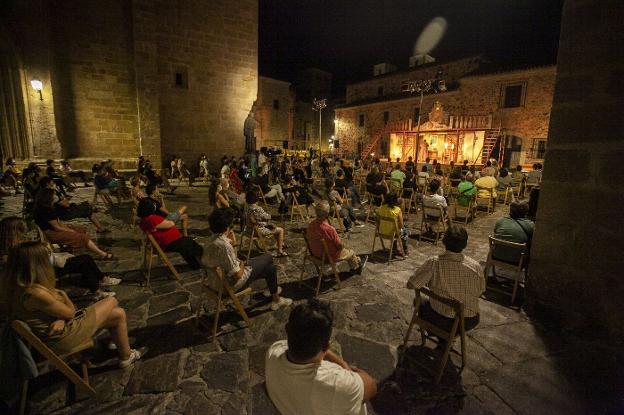 El teatro se reivindica como «refugio seguro» en el inicio del Festival Clásico de Cáceres