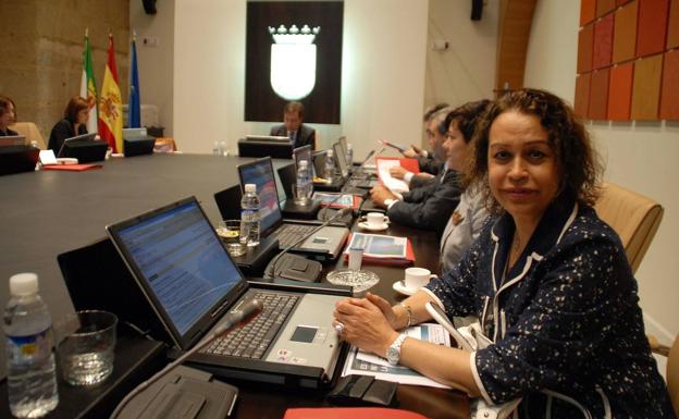 La Fiscalía pide cinco años de cárcel para la exconsejera Manuela Holgado