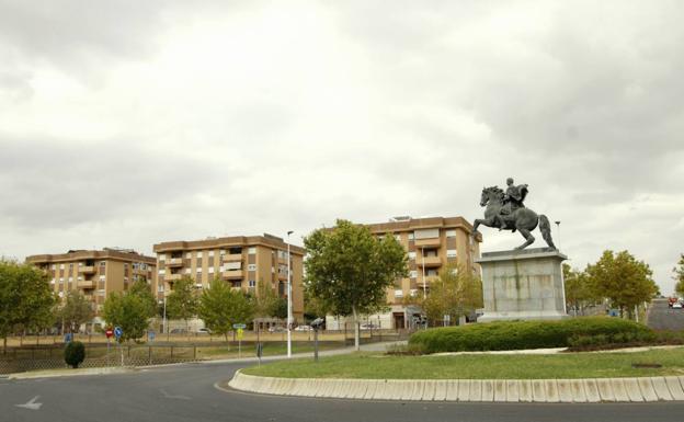 Las Abadías de Mérida tendrá nueva piscina y el recinto ferial acogerá un aparcamiento de autocaravanas