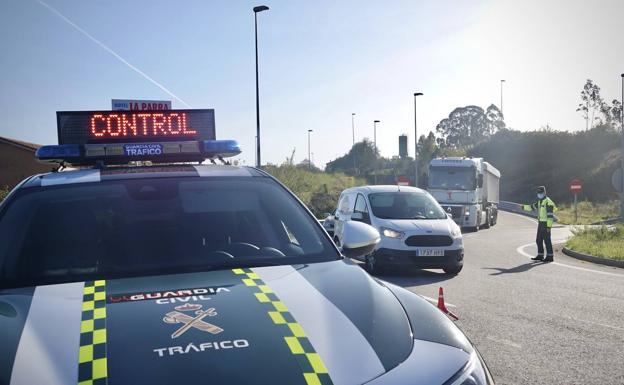 La Policía Nacional pone 70 multas por no cumplir la normativa para frenar los contagios