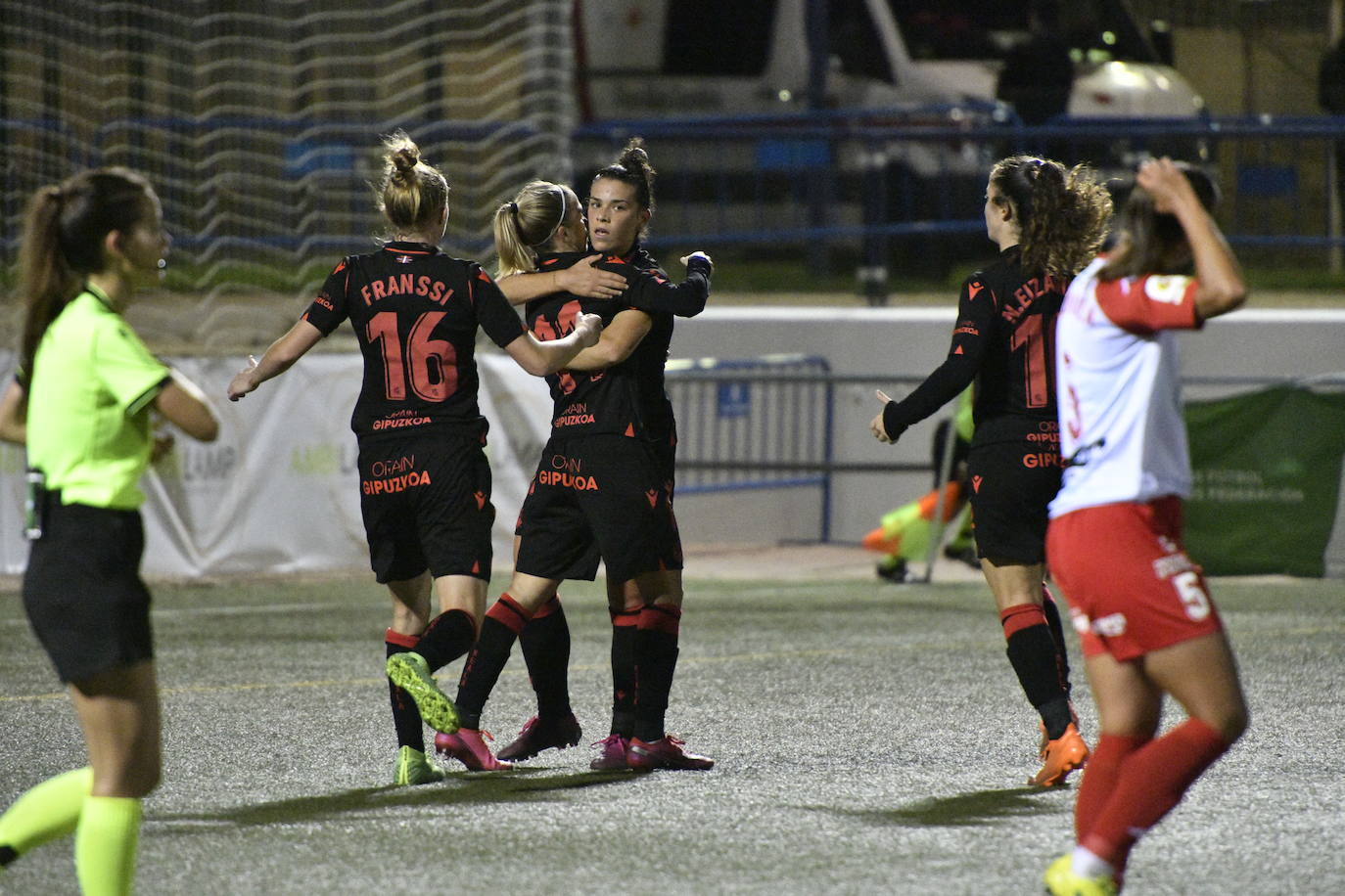 La clase de la Real puede con la ilusión del Santa Teresa (0-4)
