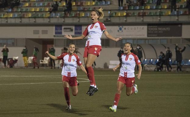 Estefa compone la primera sinfonía