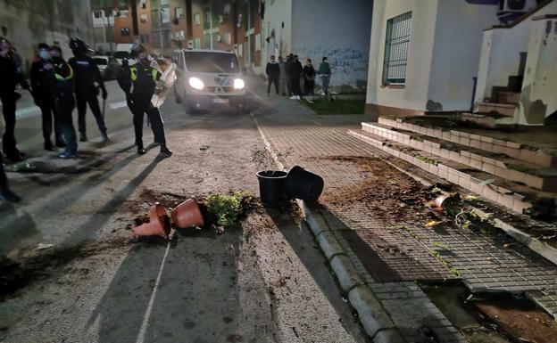 Cinco detenidos en una riña tumultuaria en el Cerro de Reyes