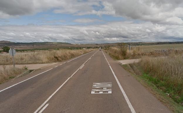 Un herido tras una colisión entre un ciclista y un motorista en Alconera