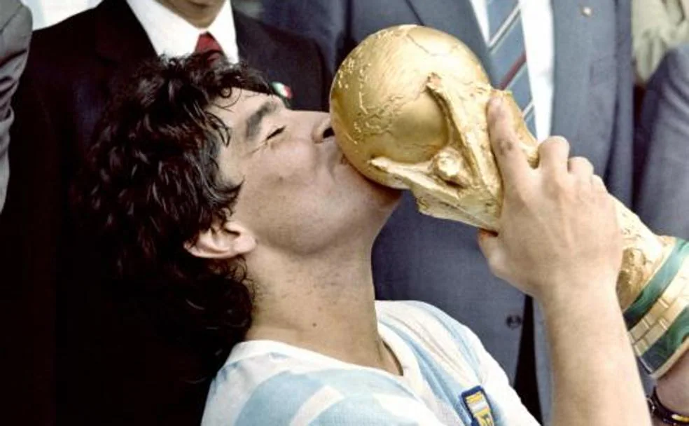 Muere Maradona, quizá el mejor de la historia |