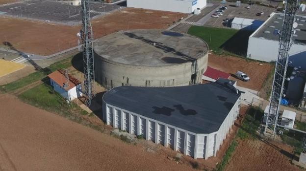 Depósitos del agua en Villanueva de la Serena. / HOY