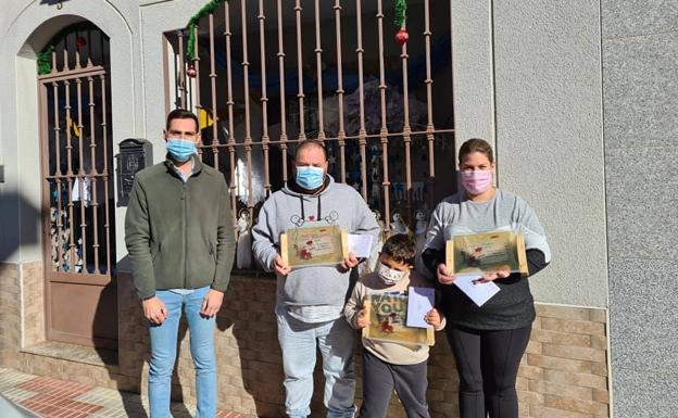 Los ganadores de los concursos de Navidad ya tienen su premio
