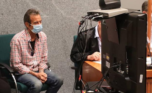 Rebajan a 21 años de cárcel la condena al acusado de asesinar a un hombre en Don Benito