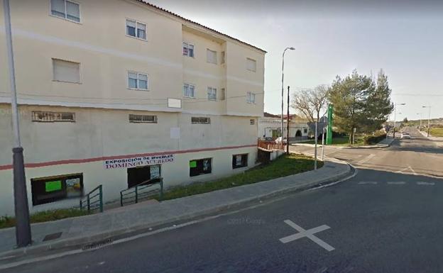 La caída de un cable de alta tensión provoca problemas de luz y agua en Fregenal de la Sierra