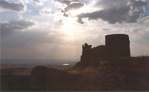 Patrimonio destina 104.000 euros euros a la restauración y consolidación del castillo de Magacela
