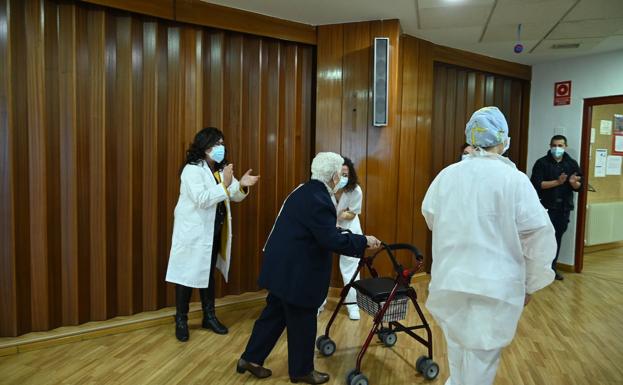 La residencia de mayores de Riolobos monitoriza a todos sus usuarios para controlar su salud