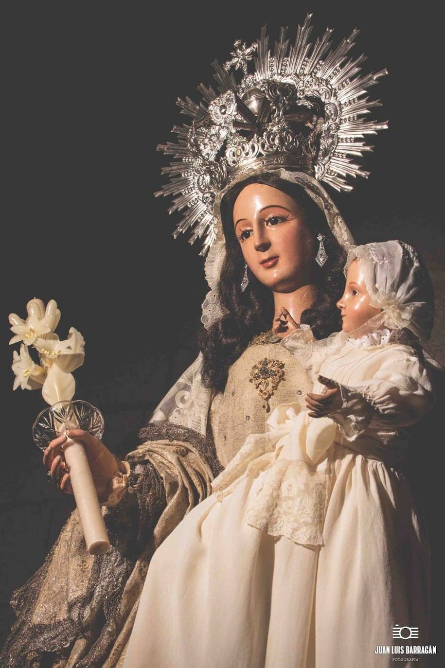La Hermandad de la Virgen de la Salud celebra el día de la Candelaria bajo estrictas medidas de seguridad