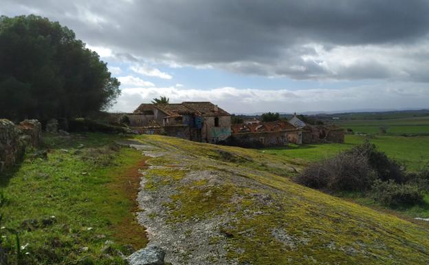 La Policía interviene para desalojar una reunión de entre 40 y 60 jóvenes en Cáceres