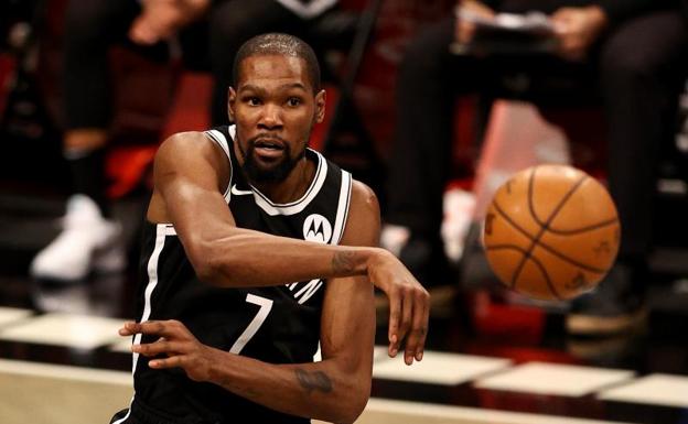 Durant y LeBron encabezan las primeras votaciones para el All-Star