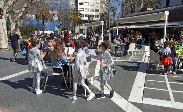 La Policía Local sorprende a 60 personas haciendo botellón en la Alcazaba de Badajoz