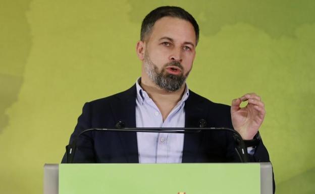 Abascal augura un 'sorpasso' de Vox al PP en toda España