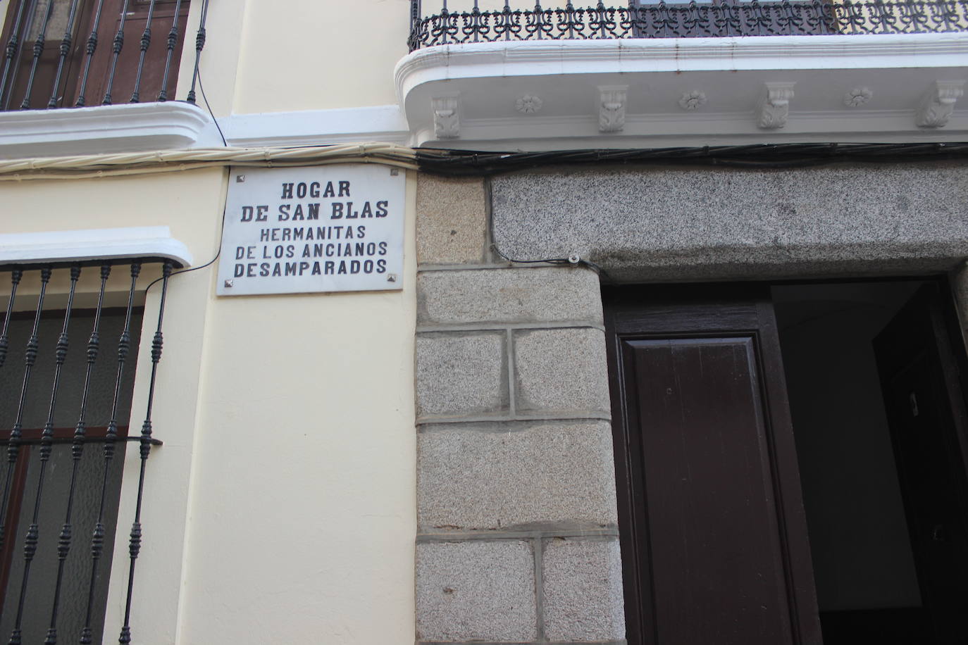 Comienzan a pasear por Fregenal los residentes del Hogar de Mayores San Blas