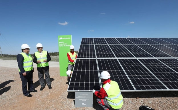 Iberdrola proyecta dos nuevas fotovoltaicas en Cedillo y Alcántara con casi 400 millones de inversión