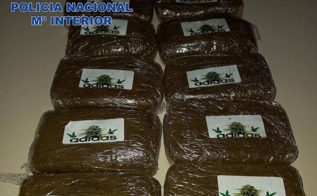 Detenido en Badajoz por intentar pasar más de un kilo de hachís a Portugal por un camino
