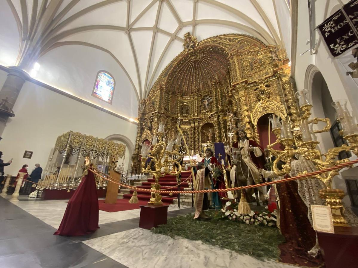 Inaugurada la exposición 'Una joya en Jerez, sus cofradías'
