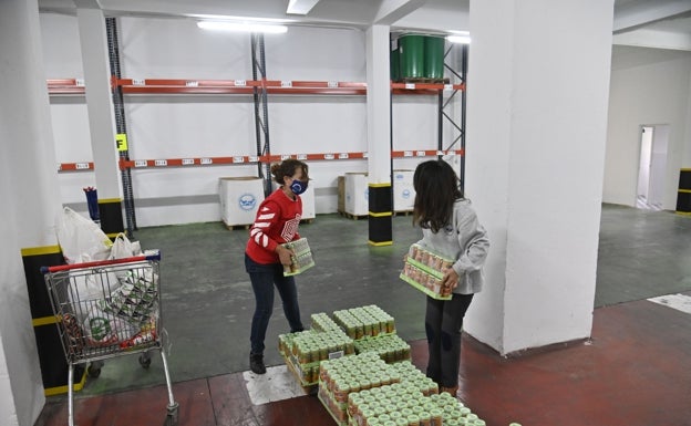 El Banco de Alimentos de Badajoz lanza un SOS para recoger leche la semana que viene
