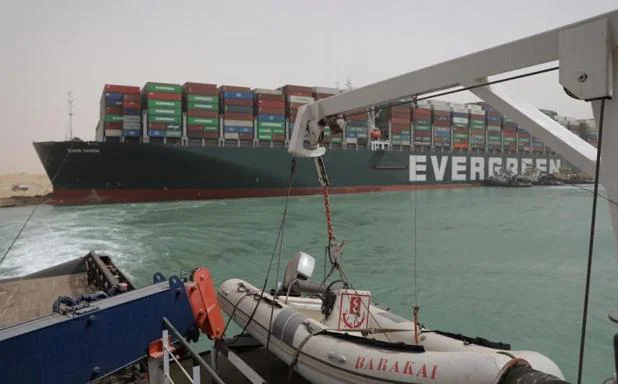 El canal de Suez, vital para la globalización