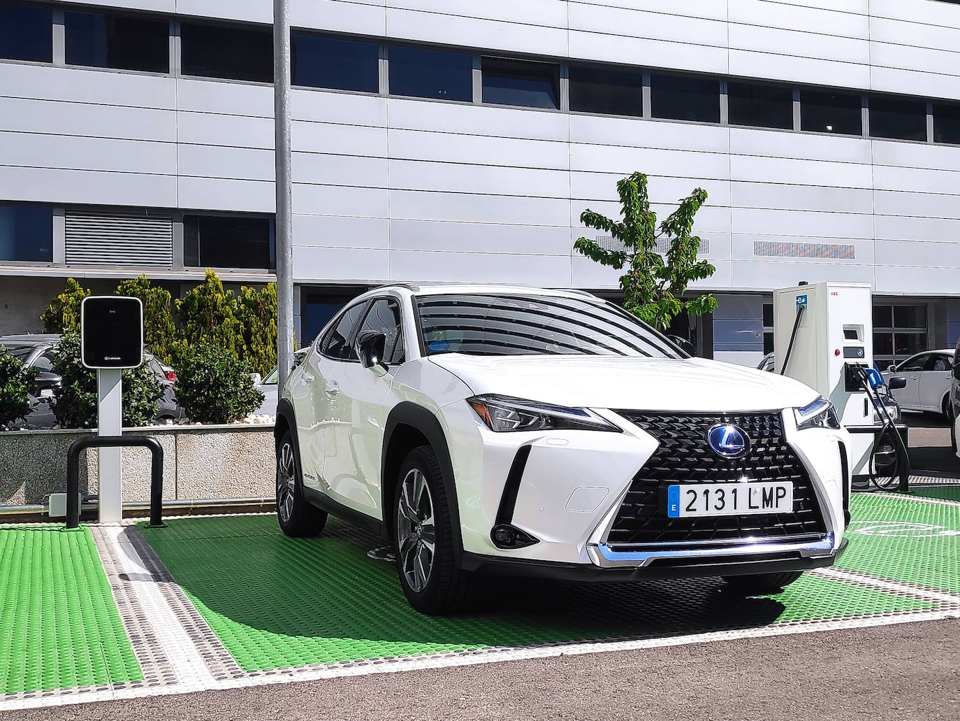 Fotogalería: UX300e, el primer Lexus eléctrico