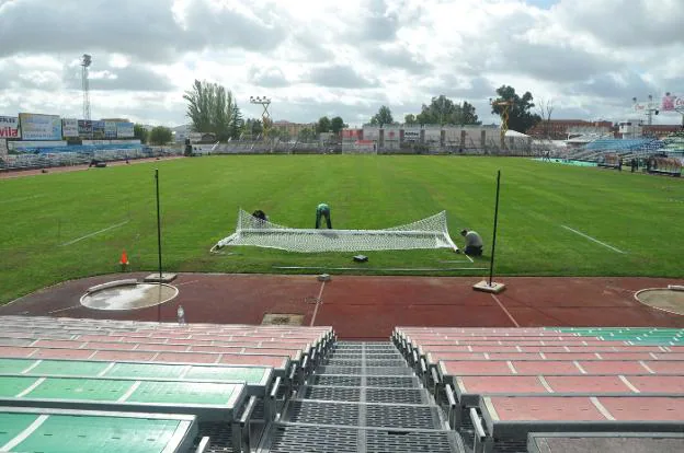 El municipal Villanovense contará con una nueva grada. / E. DOMEQUE