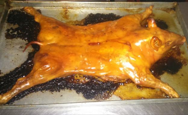 Una ruta para disfrutar de los mejores cochinillos extremeños | Hoy