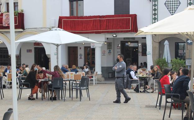 La Policía Local destaca el buen comportamiento de la mayoría de los frexnenses durante el Domingo de Milagros