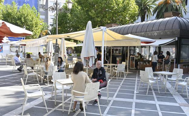 El toque de queda se mantendrá a las 11 de la noche durante al menos 15 días más