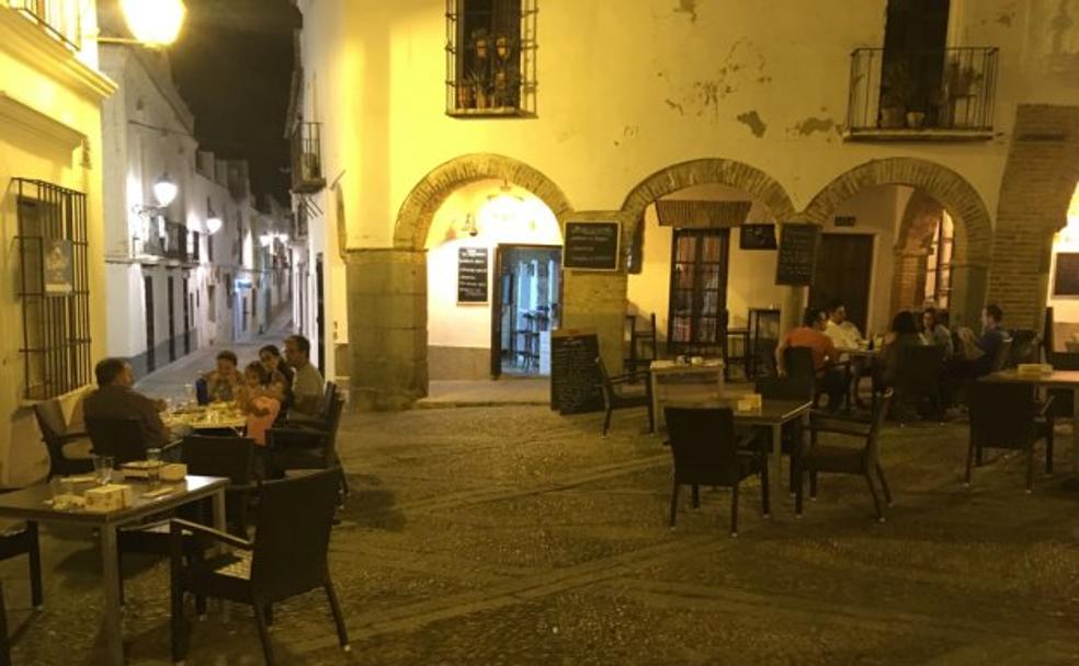 La Cantina: «Cena grande en Plaza Chica»