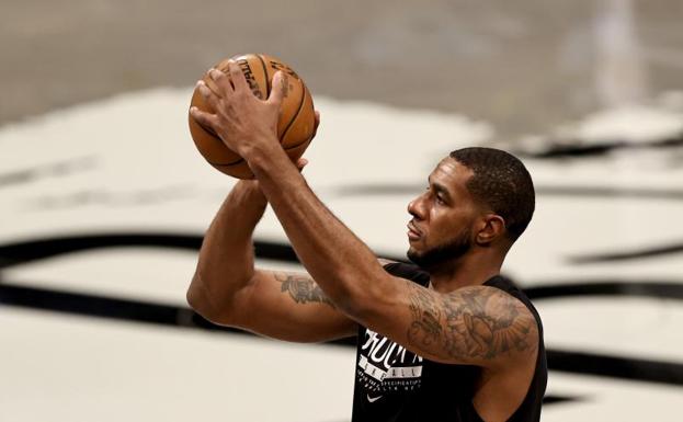 LaMarcus Aldridge anuncia su retirada por un problema cardíaco