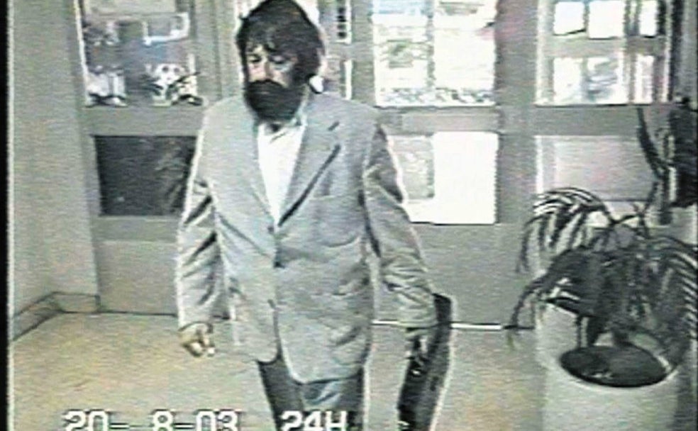 Los dos tiroteos de El Solitario para huir de Extremadura