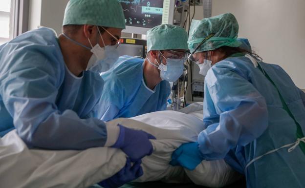 Baja a 132 la incidencia en Extremadura, que ya es cien puntos menos que la media nacional