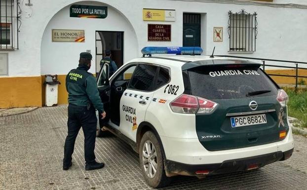 Dos detenidos por robar con violencia e intimidación en una vivienda de Montijo