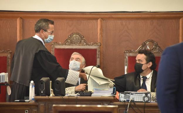 El juicio contra la empresaria acusada de defraudar IVA, suspendido tras cambiar el tribunal